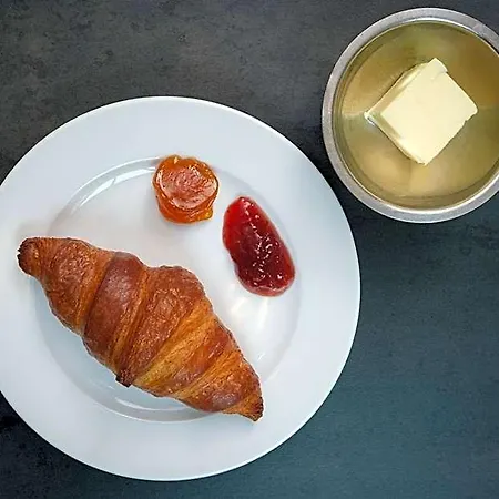 Numa Rotebuehlplatz 4*